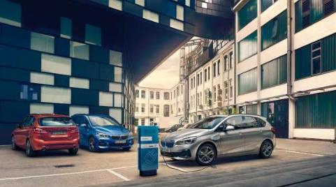 BMW Plug- In- Hybride- Öffentliches Laden BMW Plug- In- Hybride- Öffentliches Laden