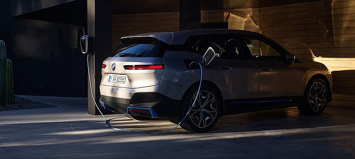 ZUHAUSE LADEN - BMWi ZUHAUSE LADEN - BMWi