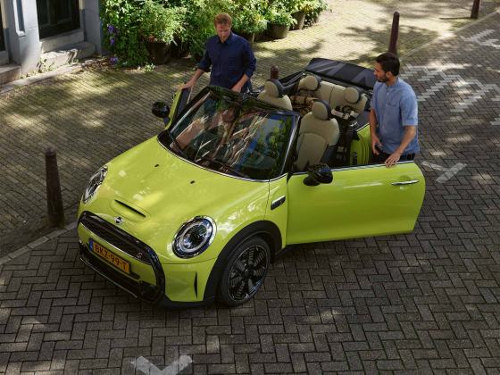 MINI Cabrio- jetzt konfigurieren