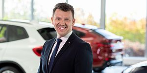 Dominik Groll - Verkauf Neue Automobile - Standort Würzburg Dominik Groll - Verkauf Neue Automobile - Standort Würzburg