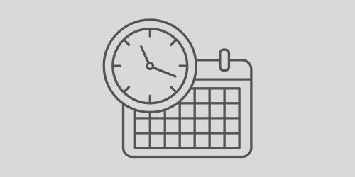 Das Bild zeigt eine analoge Uhr (kreisförmig mit Ziffernblatt und Zeigern). Die Uhr steht im Vordergrund.  Hinter der Uhr ist ein Kalenderblatt dargestellt. Es ist rechteckig und zeigt ein Raster oder Gitter, das die Tage symbolisiert.  Die Kombination aus Uhr und Kalender steht zusammen als ein Icon.