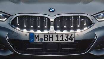 BMW Niere „Iconic Glow"