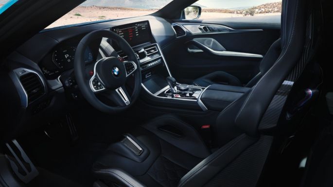 BMW M8 Coupé - Interieur