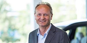 Werner Hemberger Bereichsleitung Teilevertrieb Werner Hemberger Bereichsleitung Teilevertrieb