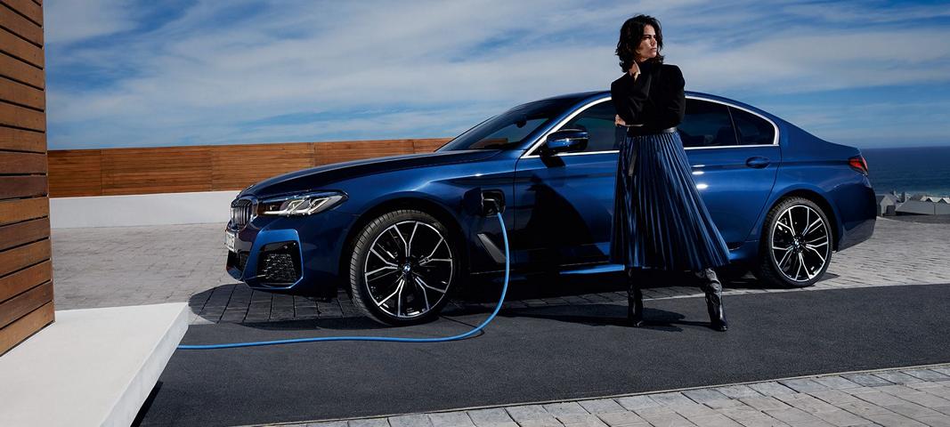 _bmw_5er_limousine_mediathek_phev bmw_5er_limousine_mediathek_phev