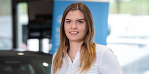 Annemiek Kompe Automobilkauffrau in Ausbildung Annemiek Kompe Automobilkauffrau in Ausbildung
