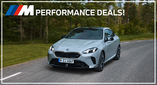 Das BMW M235 xDrive Gran Coupé zeigt sich in einer dynamischen Seitenansicht mit fließender Dachlinie und sportlichen M-Felgen.