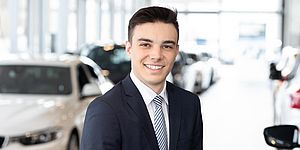 Raphael Wenninger- Auszubildender neue und gebrauchte Automobile- Standort Rothenburg Raphael Wenninger- Auszubildender neue und gebrauchte Automobile- Standort Rothenburg